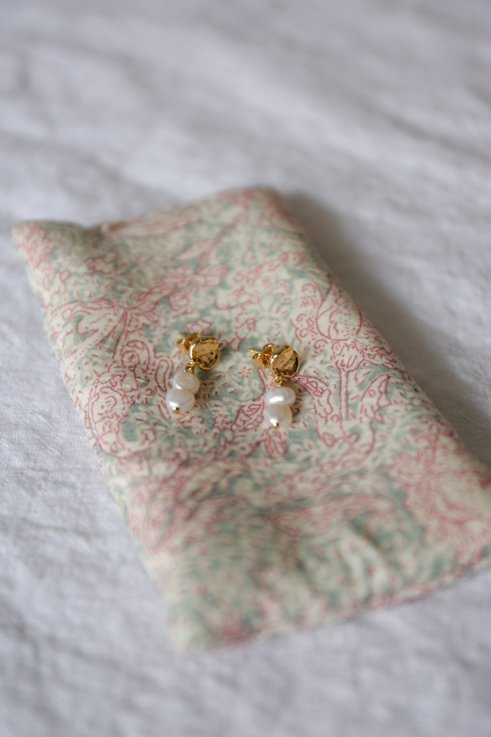 Pearly Drop Earrings