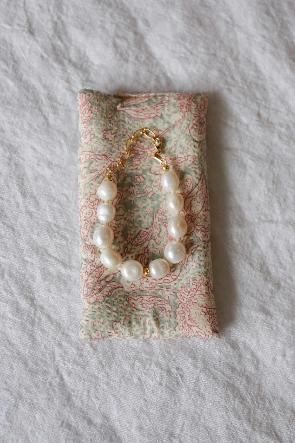 Stellar Pearly Bracelet