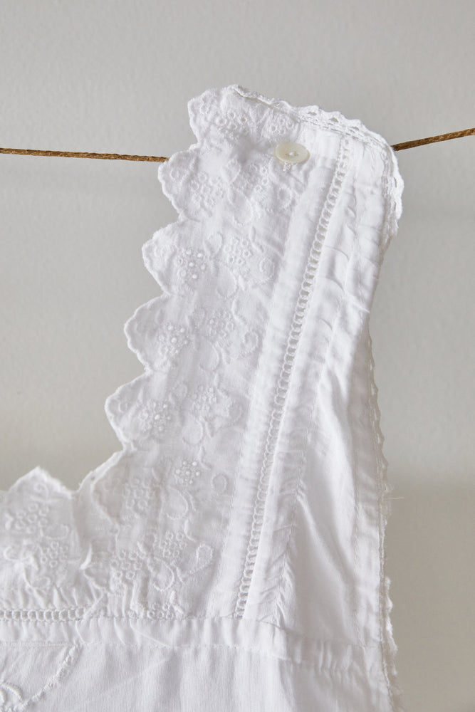 
                  
                    Rubens Night-Gown
                  
                